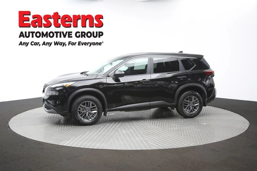 Used 2023 Black Nissan S image 57