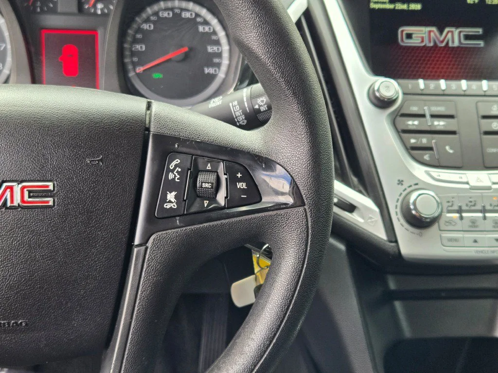 Used 2013 Gray GMC SLE-1 image 29