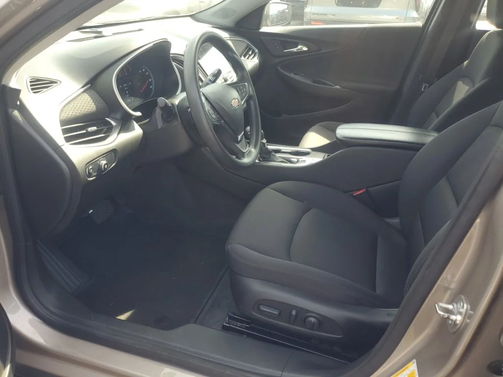 Used 2025 Gray Chevrolet LT image 12