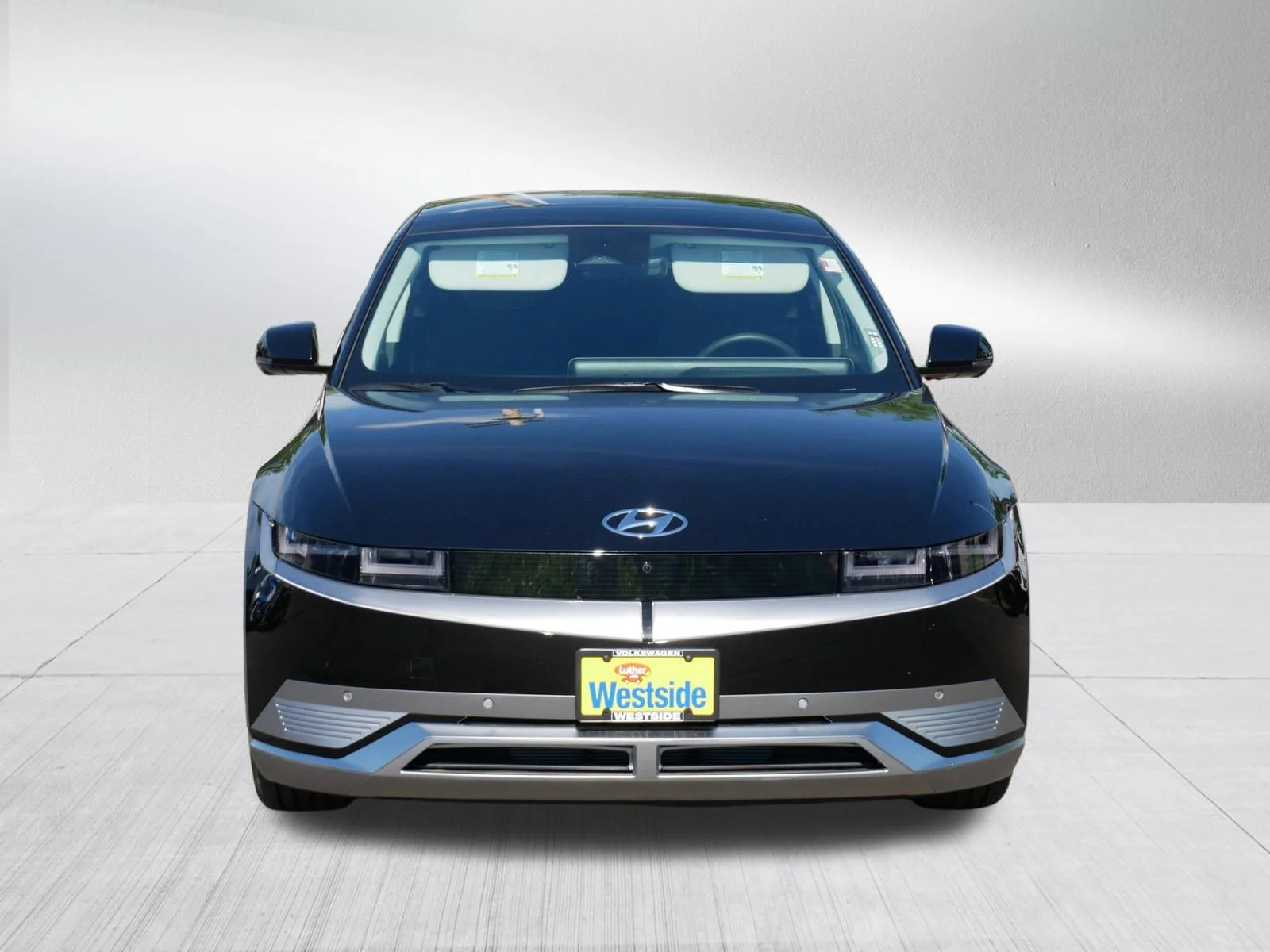 Used 2024 Hyundai IONIQ 5 Limited with VIN KM8KRDDFXRU245393 for sale in St. Louis Park, MN