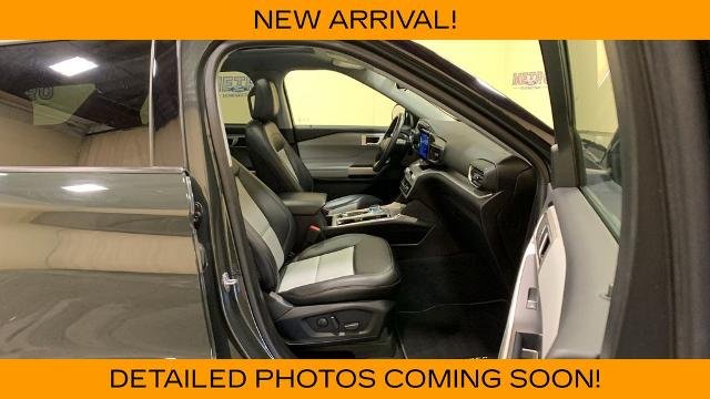 Certified Used 2023 Green Metallic Ford XLT image 63