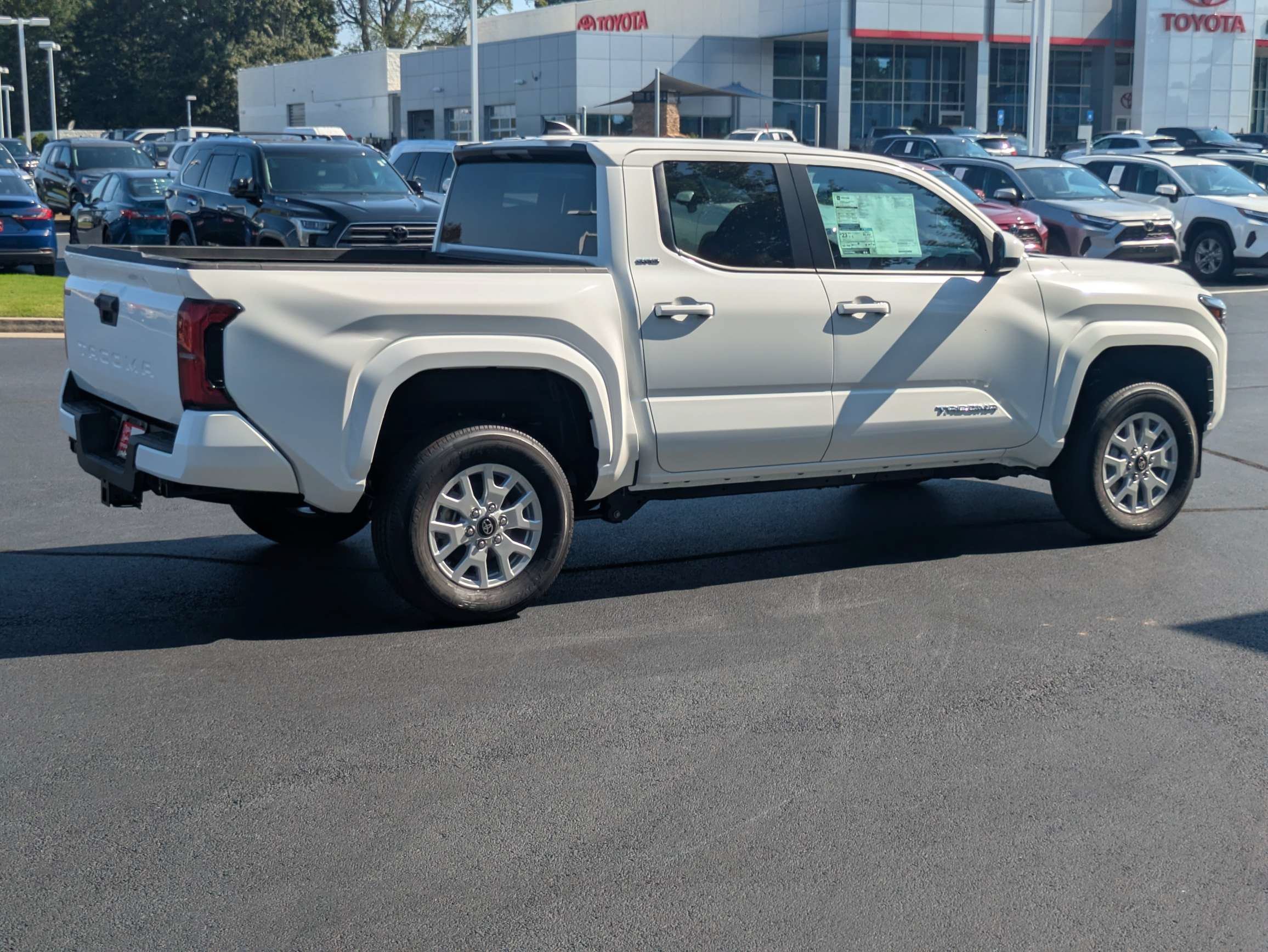 New 2026 Ice Toyota SR5 image 4
