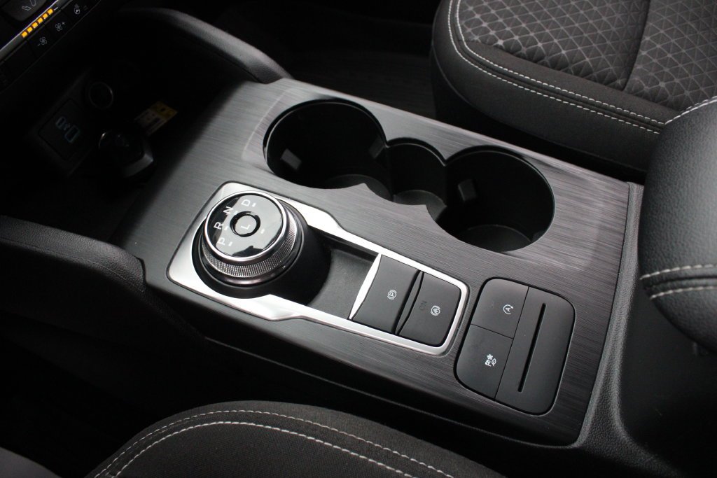 Used 2023 Vapor Blue Ford Active image 17
