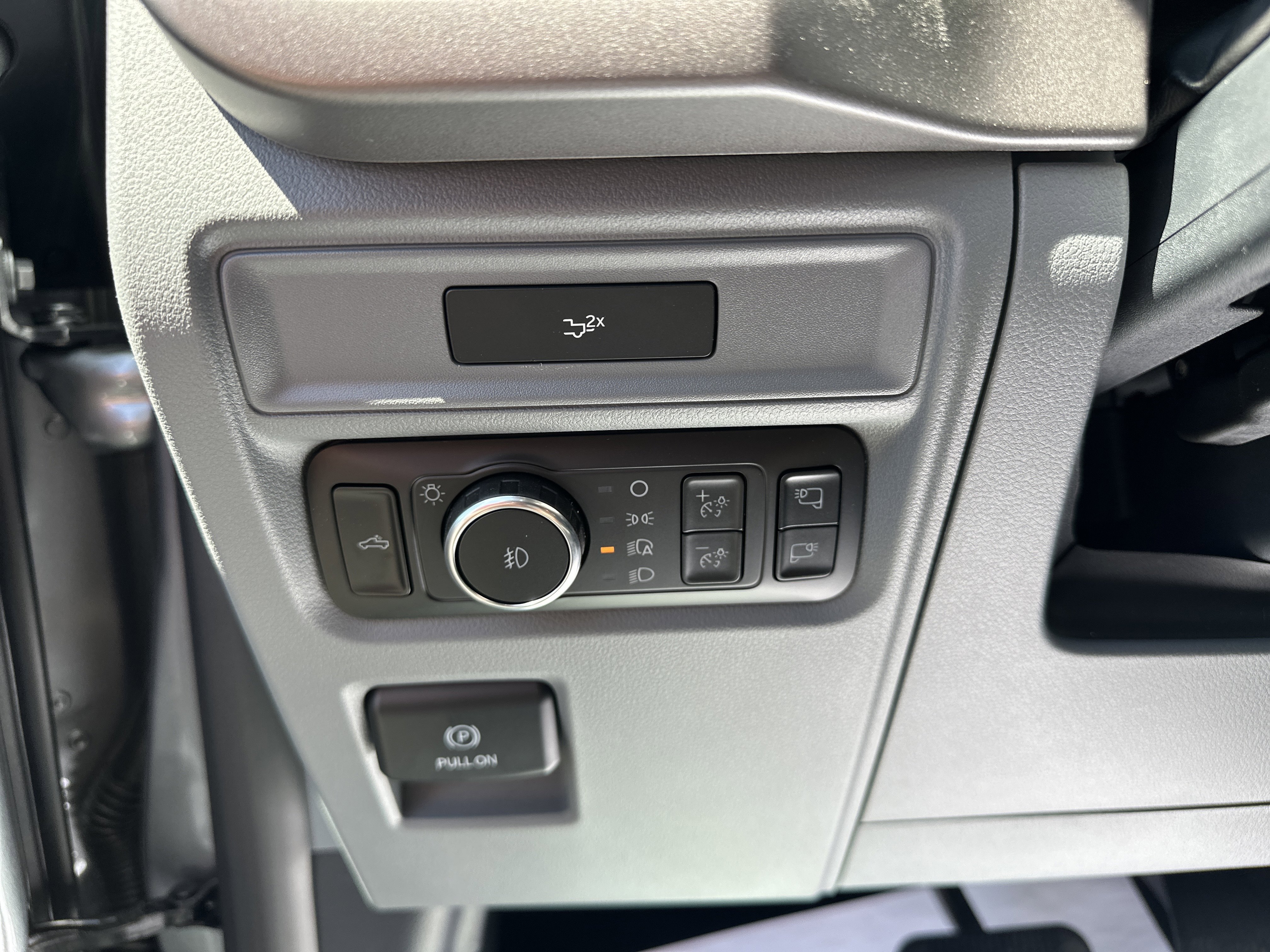 New 2026 Iconic Silver Metallic Ford XLT image 17