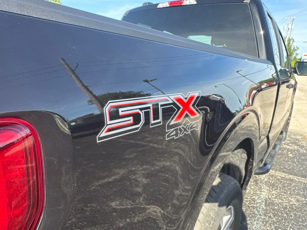 Used 2021 Black Ford XL image 38