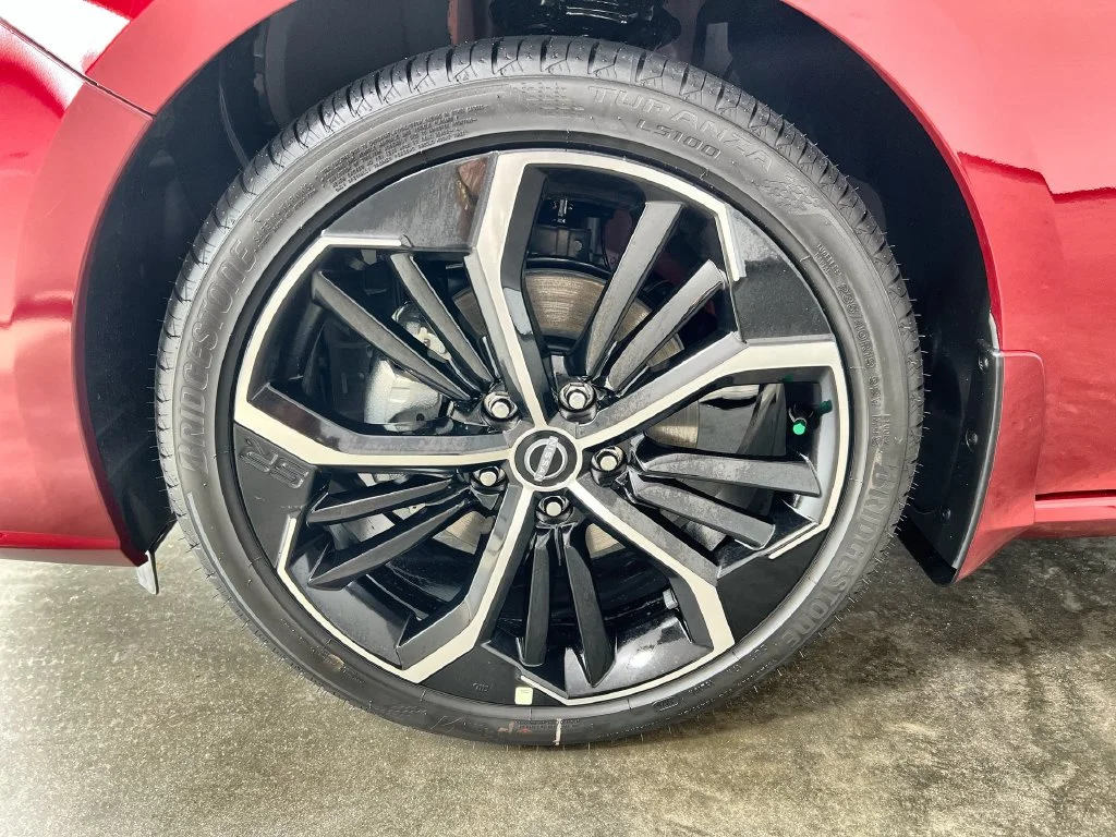 New 2026 Scarlet Ember Tintcoat Nissan SR image 19