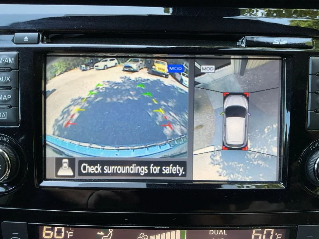 Used 2017 White Nissan SL image 22