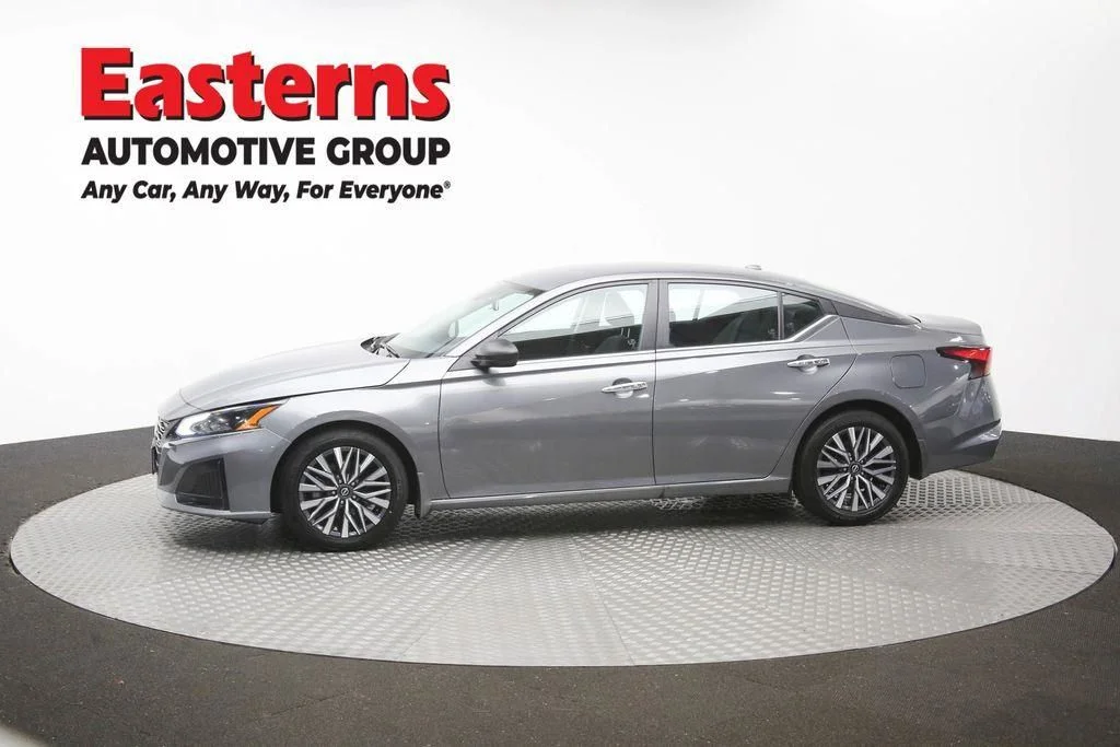 Used 2025 Gray Nissan 2.5 SV image 60