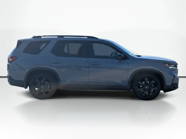 Used 2025 Gray Honda Black Edition image 4
