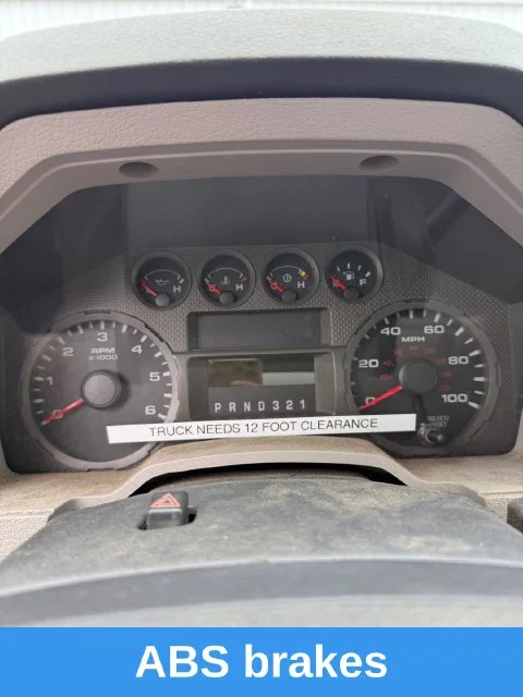 Used 2009 White Ford XL image 2