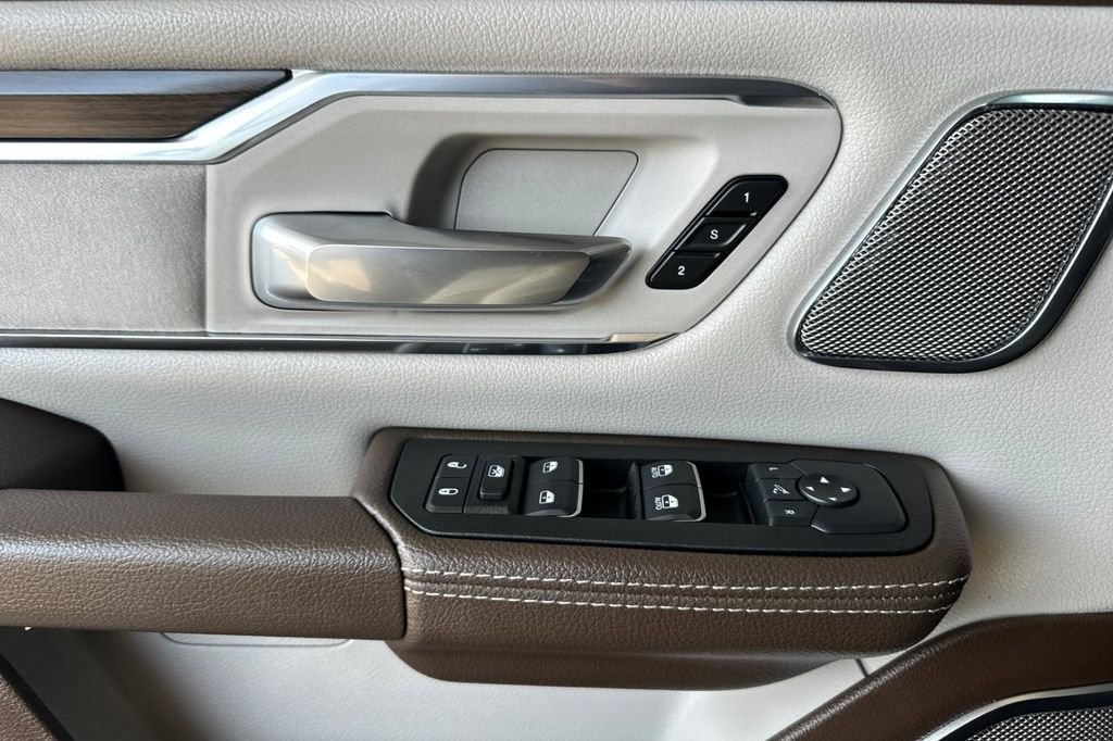2026 RAM 1500 Laramie - Photo 10