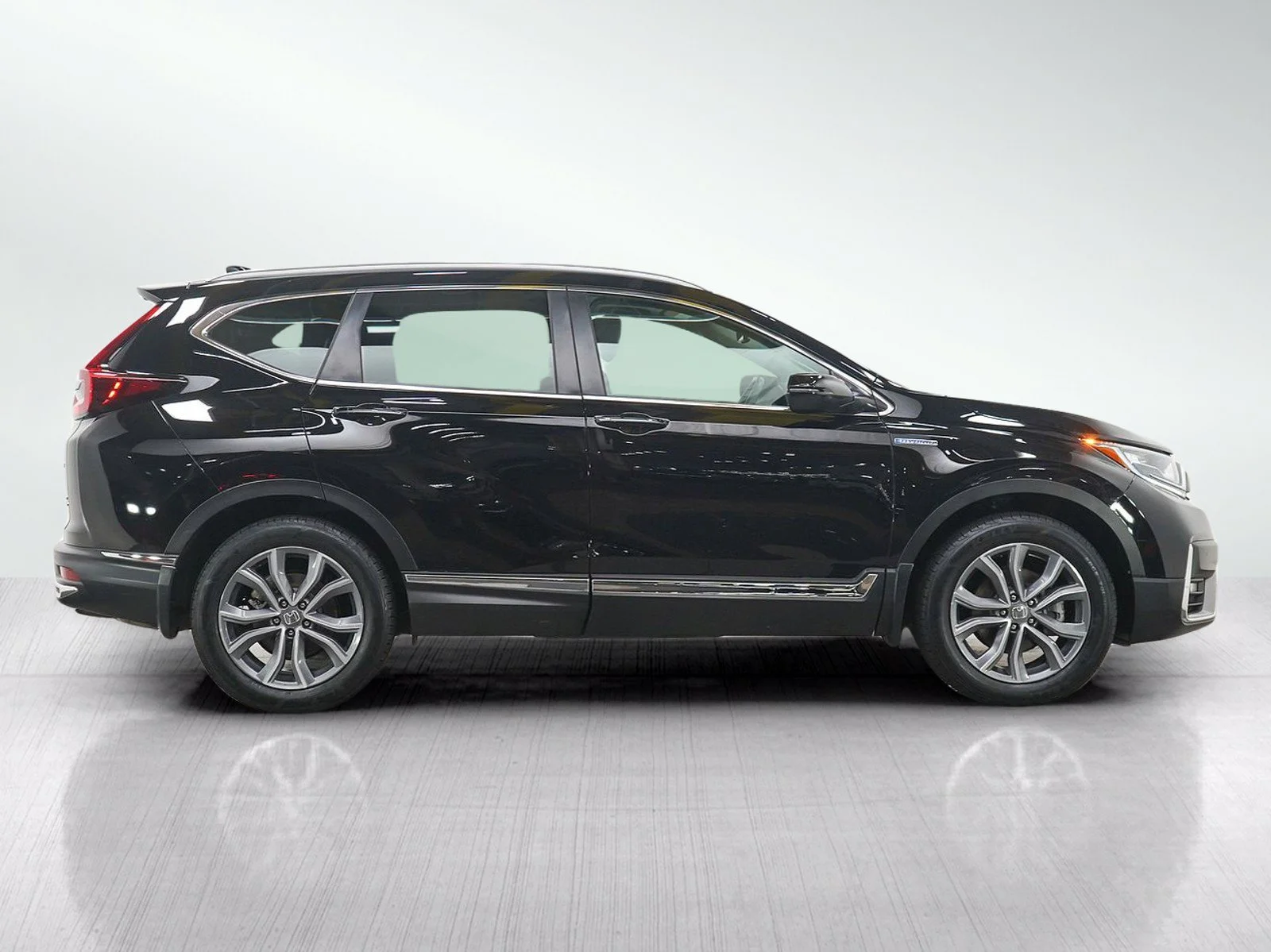 Used 2022 Black Honda 5D WAGON HYBRID TOURING image 6