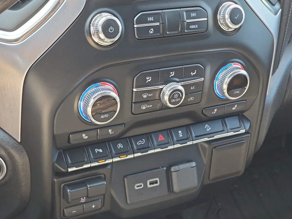 Used 2020 White GMC Elevation image 24
