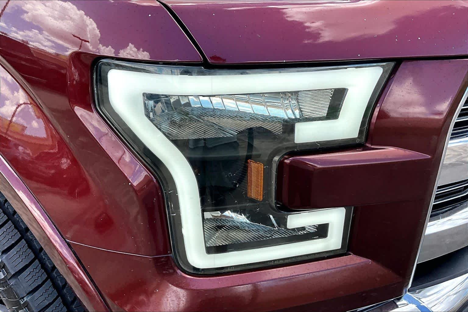 Used 2017 Bronze Fire Metallic Ford Lariat image 28