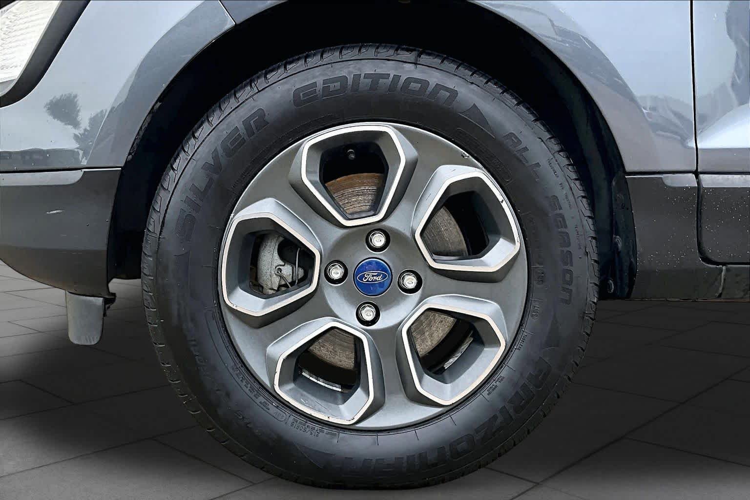 Used 2018 Smoke Metallic Ford S image 11