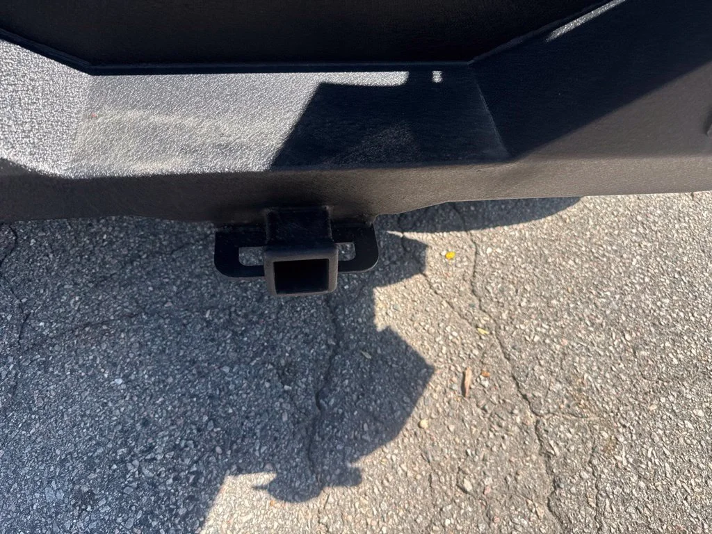 Used 2017 White Jeep Unlimited Sahara image 9