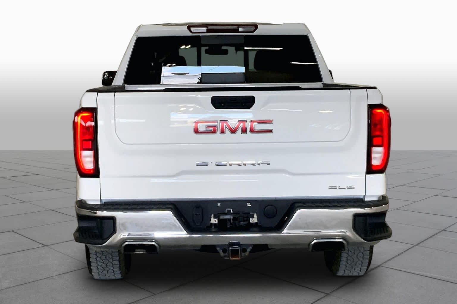 Used 2021 Summit White GMC SLE image 5