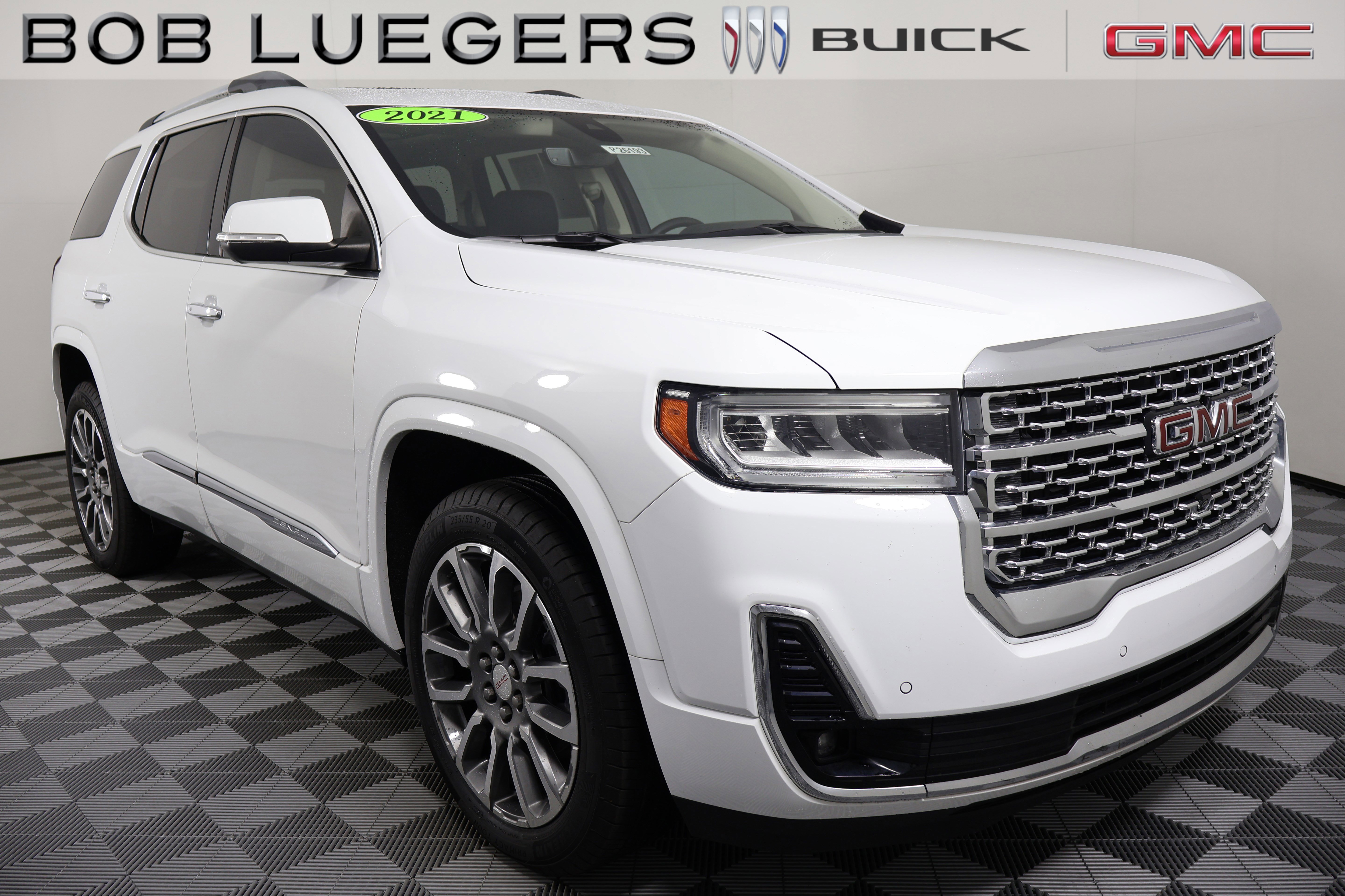 Summit White 2021 GMC Acadia Denali FWD SUV / Crossover Front-Wheel Drive 9-Speed Automatic