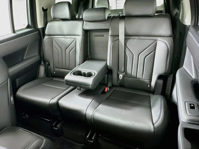 New 2026 Black Hyundai SEL image 11