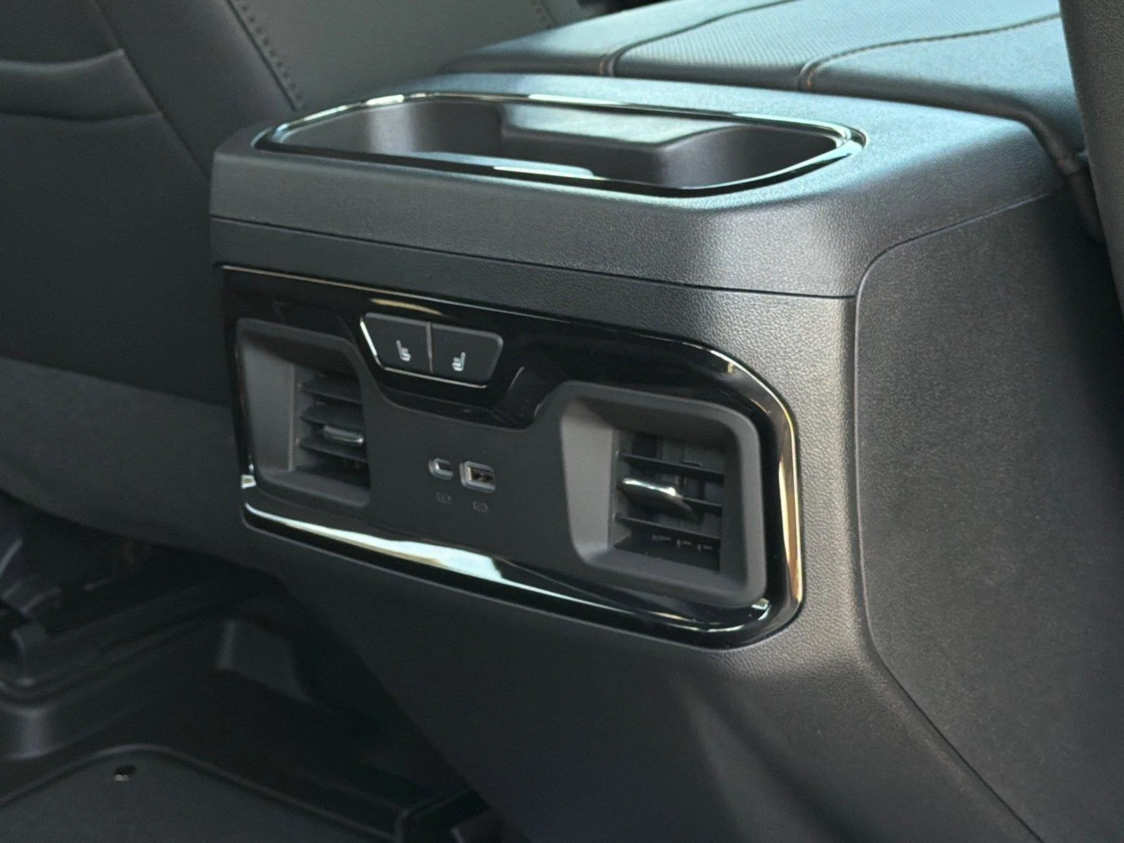 2026 GMC Sierra 2500HD AT4 - Photo 14