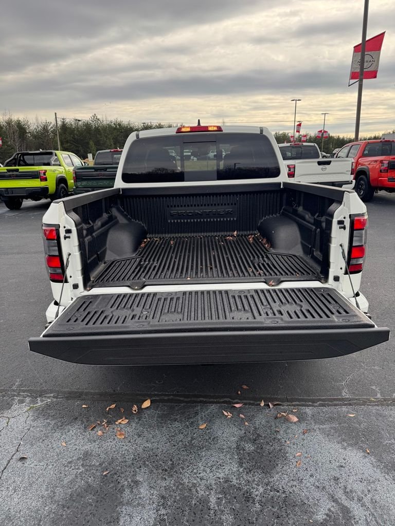 2026 Nissan Frontier SV - Photo 18