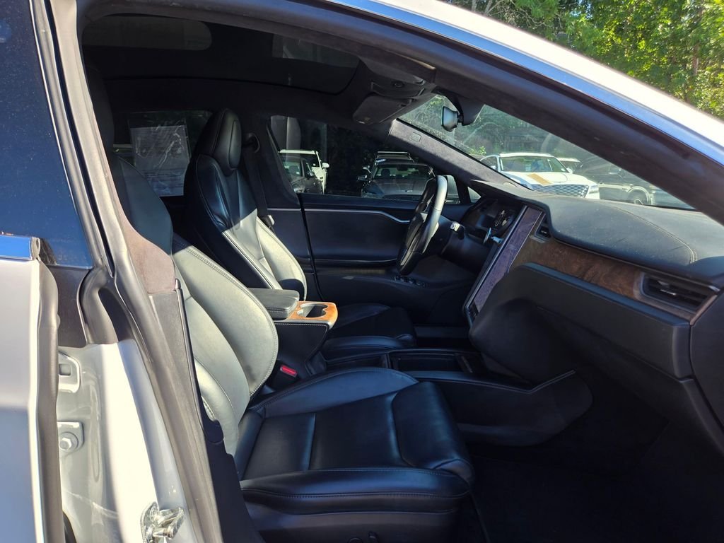 Used 2020 Pearl White Multi-Coat Tesla  image 11
