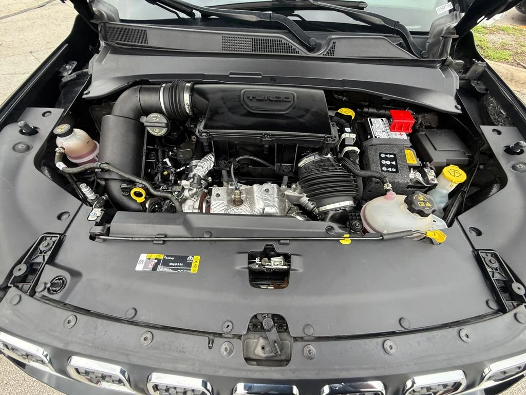 Used 2024 Black Jeep Latitude image 20