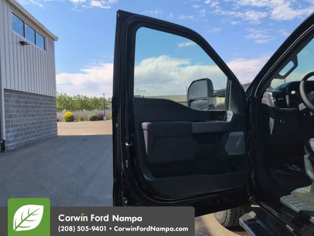 New 2026 Agate Black Metallic Ford Lariat image 10