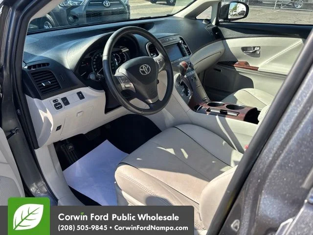 Used 2010 Magnetic Gray Metallic Toyota  image 11