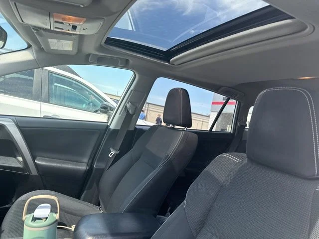 Used 2016 White Toyota XLE image 8