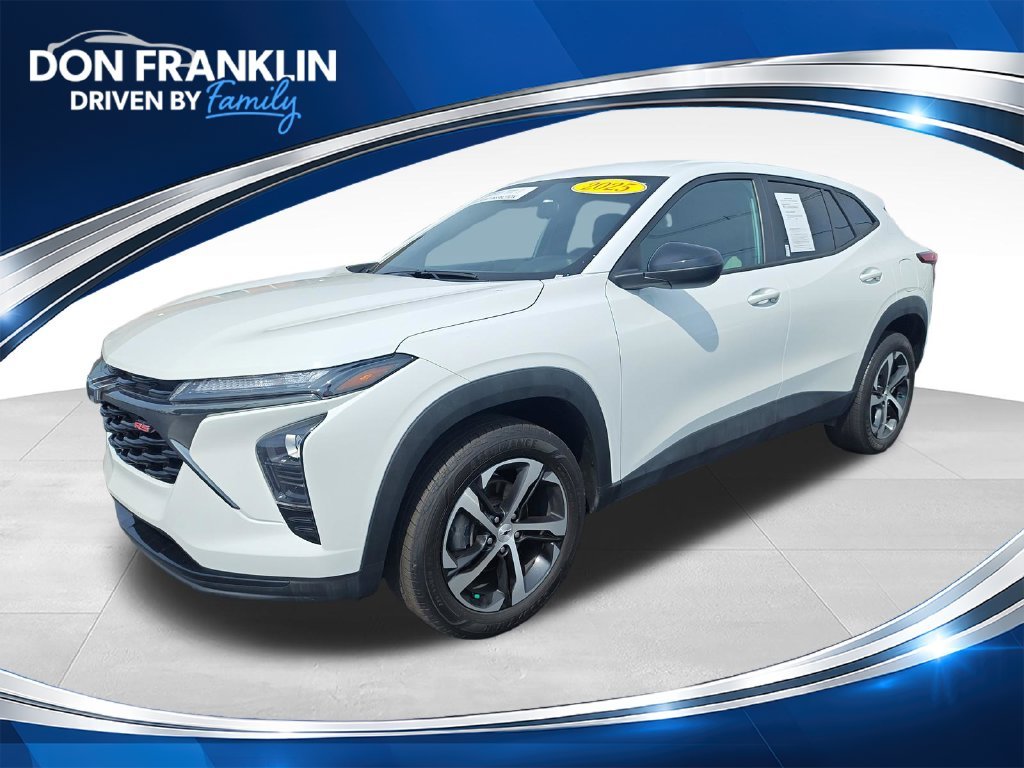 Used 2025 White Chevrolet 1RS image 1