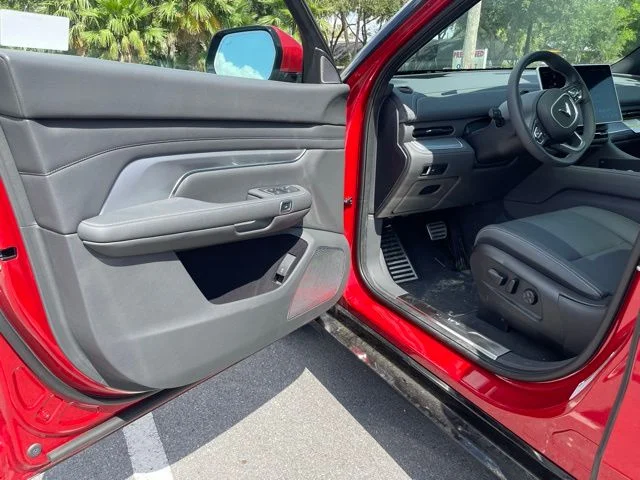 2024 VinFast VF 9 PLUS - Photo 14