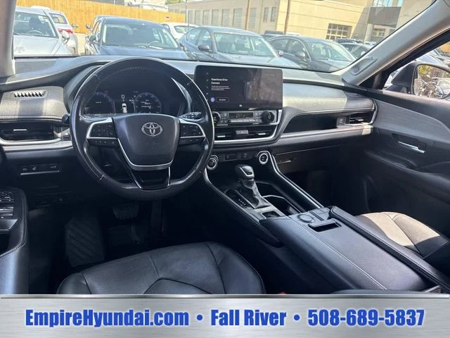 Used 2024 White Toyota Limited image 15
