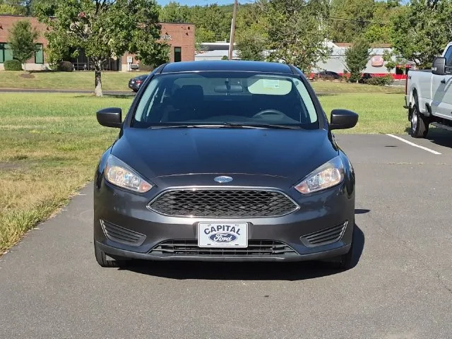 Used 2018 Gray Ford SE image 16