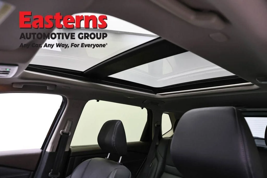 Used 2023 Black Nissan SV image 37