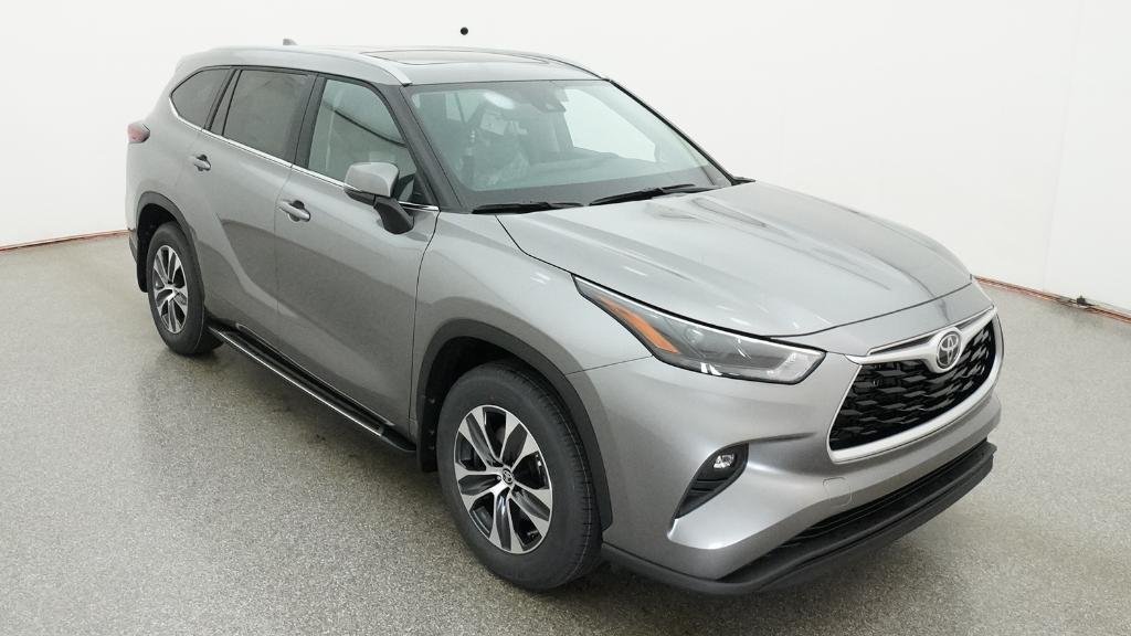 New 2026 Heavy Metal Toyota XLE image 9