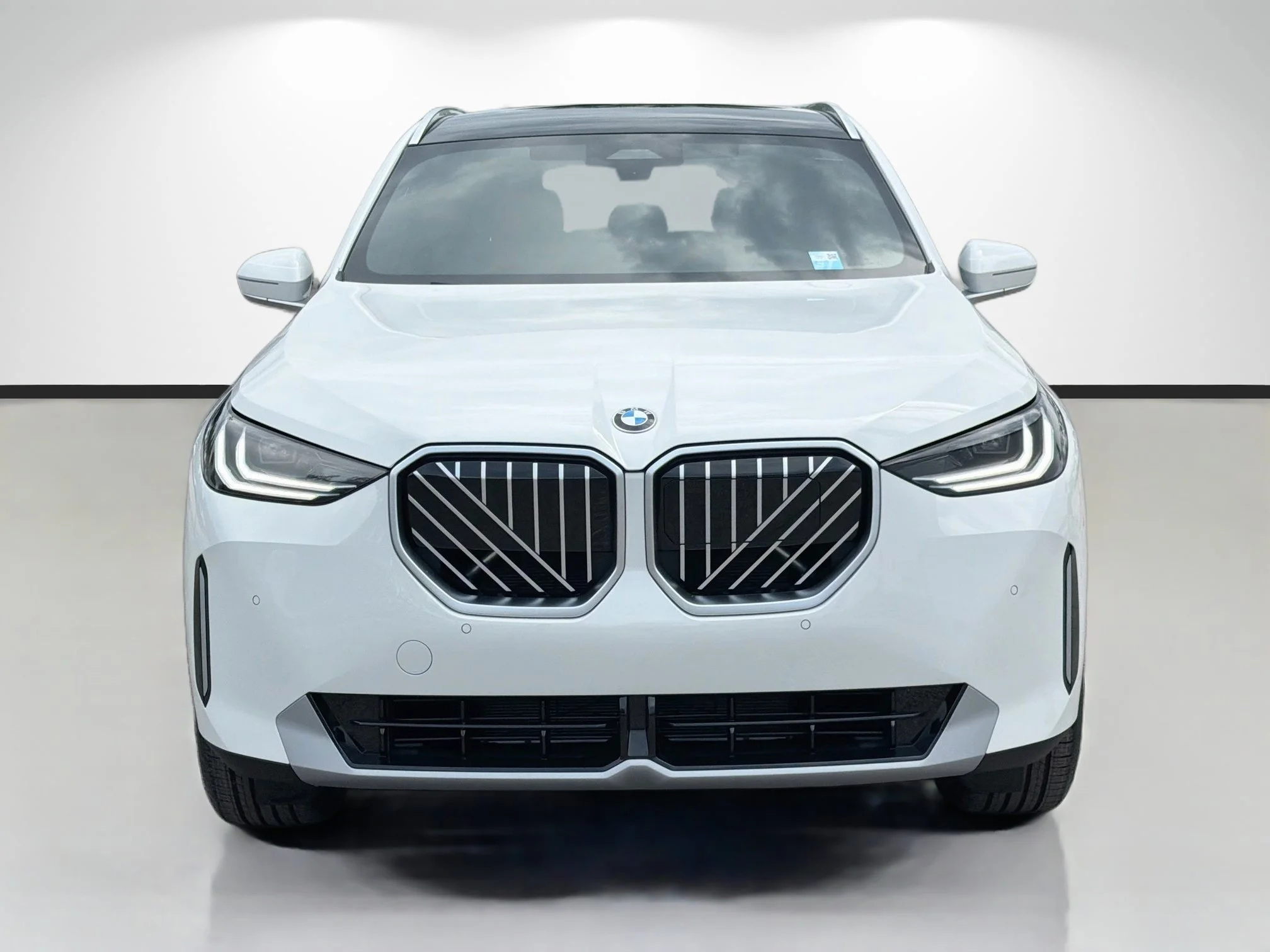 New 2026 Alpine White BMW 30 xDrive image 8