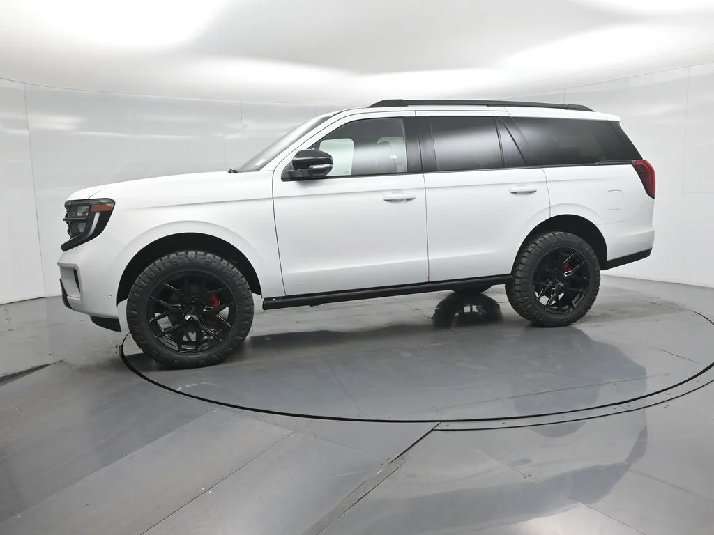 New 2025 Oxford White Ford Platinum image 28