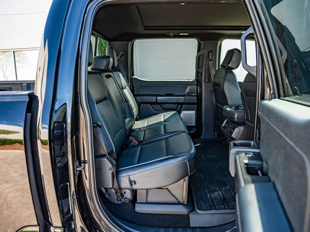 Used 2024 Agate Black Metallic Ford Lariat image 39