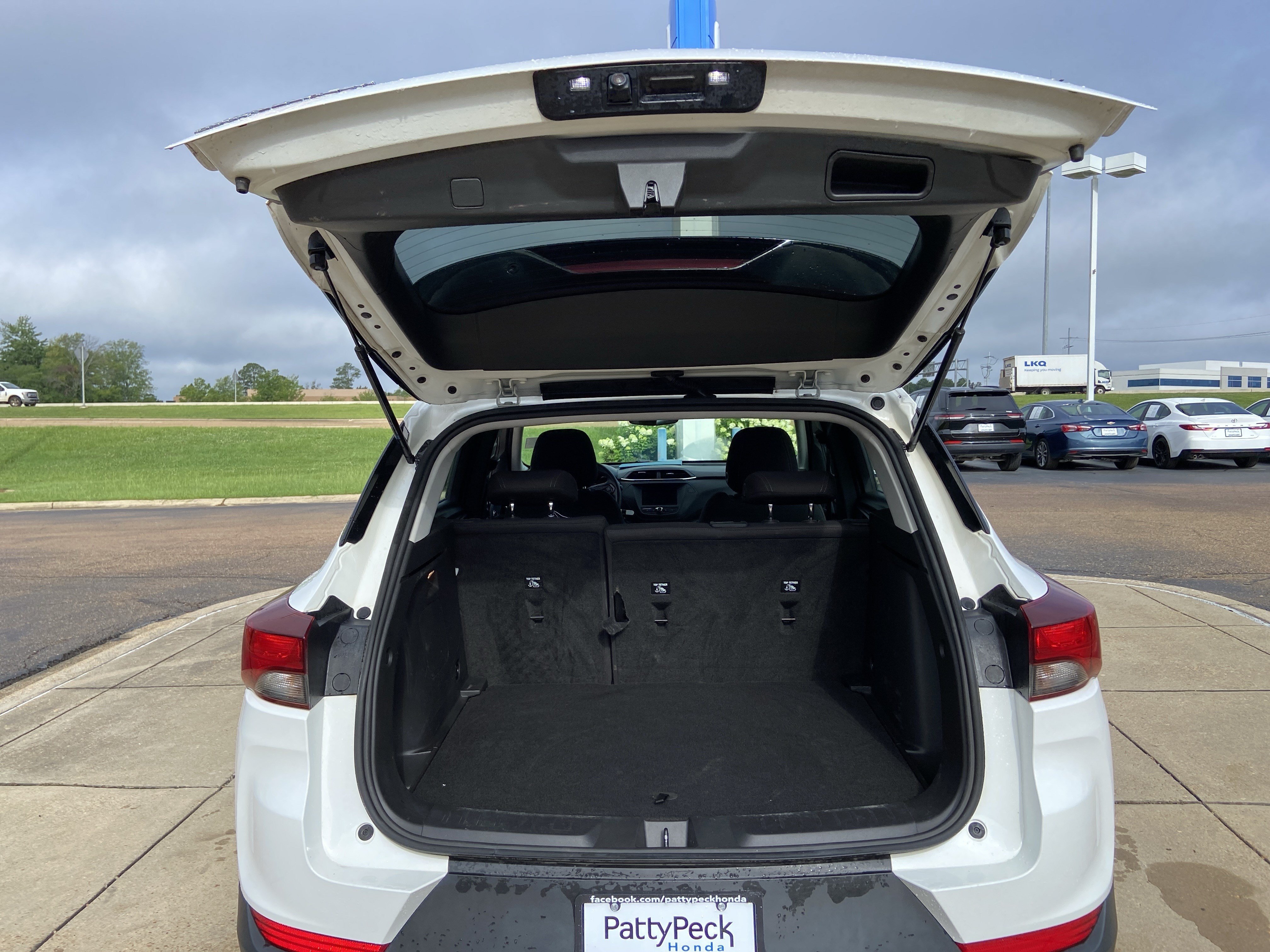 Used 2021 Summit White Chevrolet LS image 26