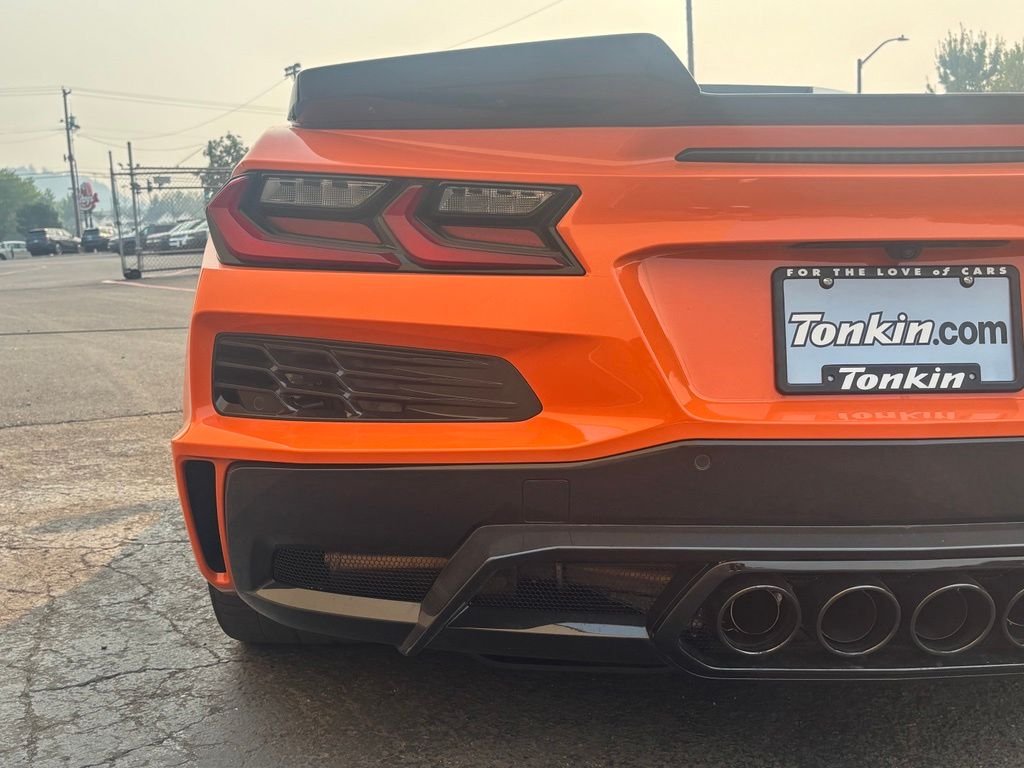 Used 2023 Orange Chevrolet Z06 image 8