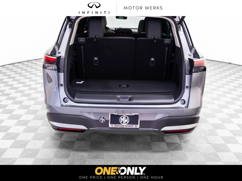 New 2027 GRAPHITE SHADOW INFINITI Luxe AWD image 37