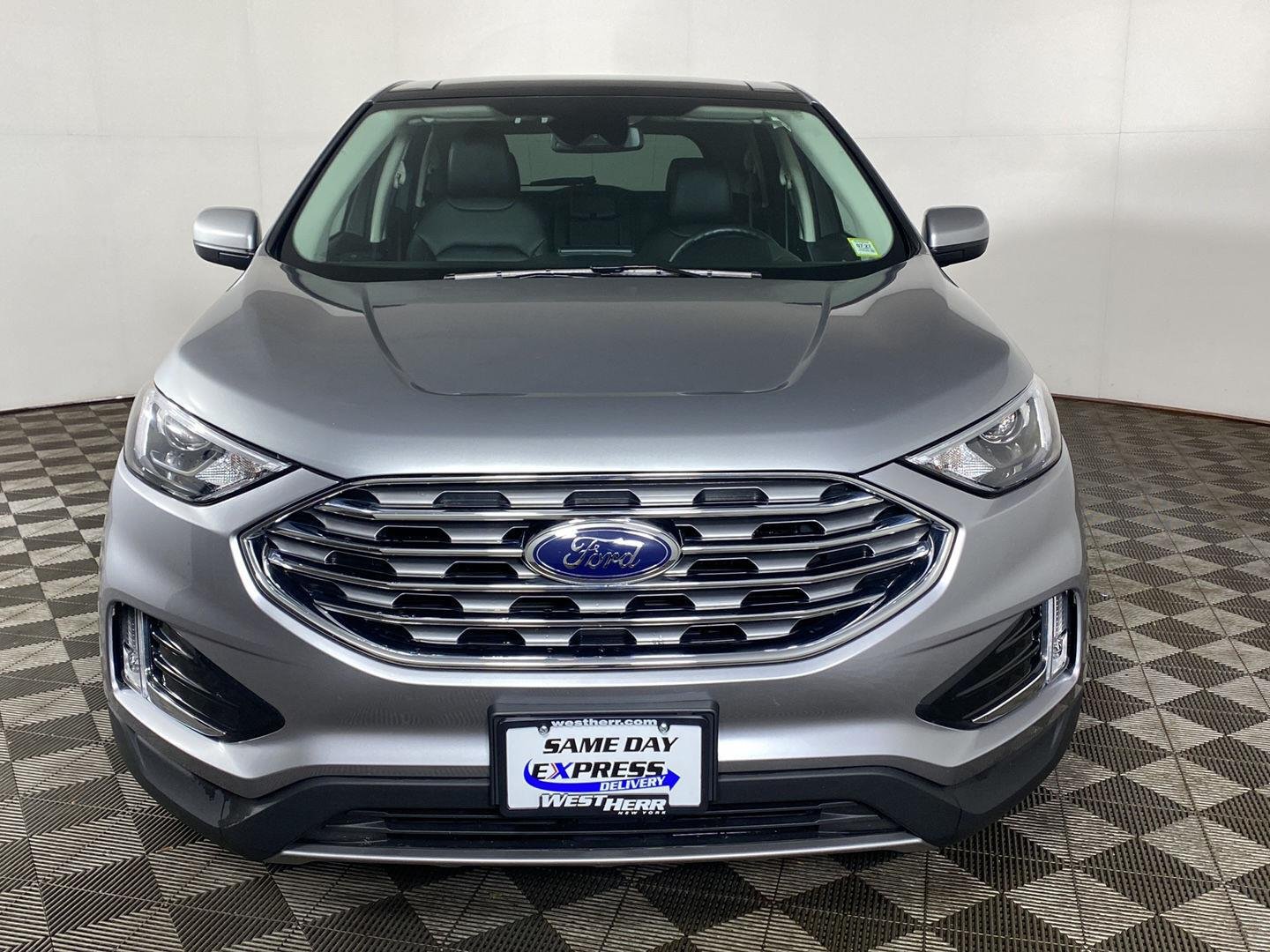 Used 2022 Iconic Silver Ford SEL image 24