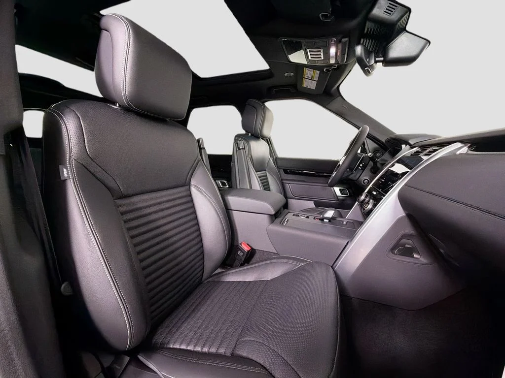 New 2026 Santorini Black Land Rover S image 30