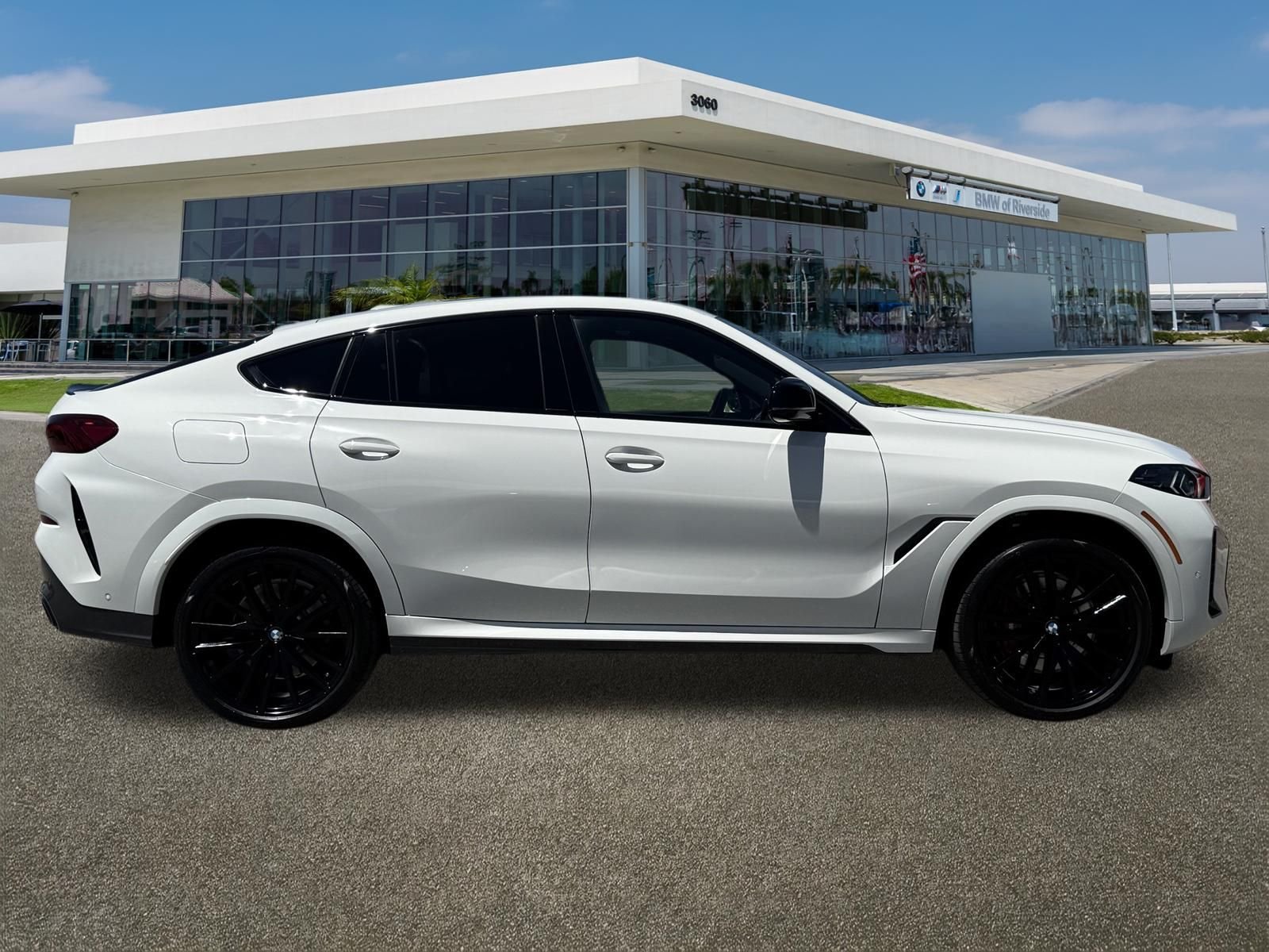 Used 2026 Alpine White BMW M60i image 12