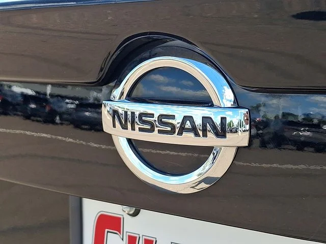 Used 2023 Black Nissan SR image 30