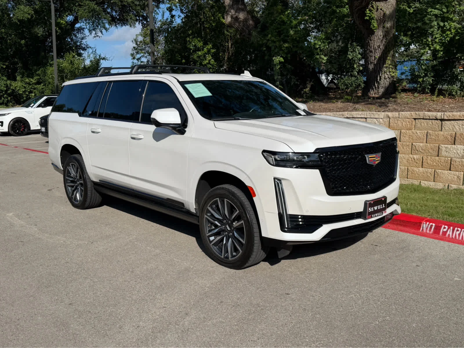 2023 Cadillac Escalade ESV 4WD Sport Platinum's photo