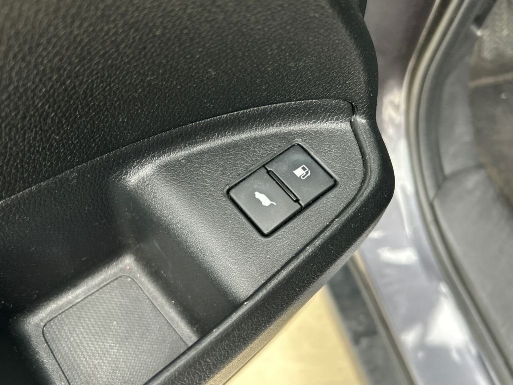 Used 2021 Gray Honda EX-L image 13