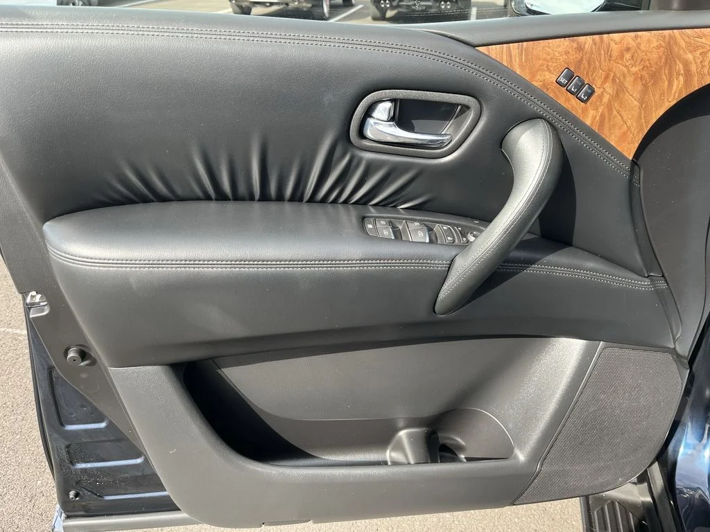 Used 2024 Blue Nissan SL image 13