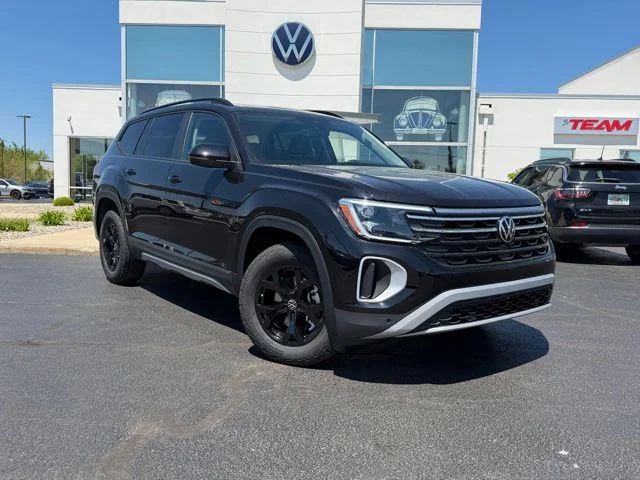 New 2026 Black Volkswagen 2.0T Peak Edition image 1